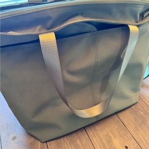 Simple Modern Harper Tote, Medium, Olive